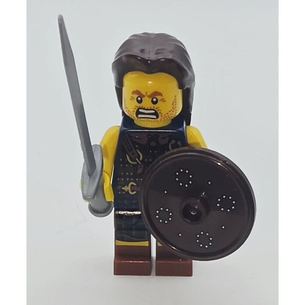 LEGO Series 6 Minifigure Highland Battler 100% Complete CMF col082 Scottish 8827